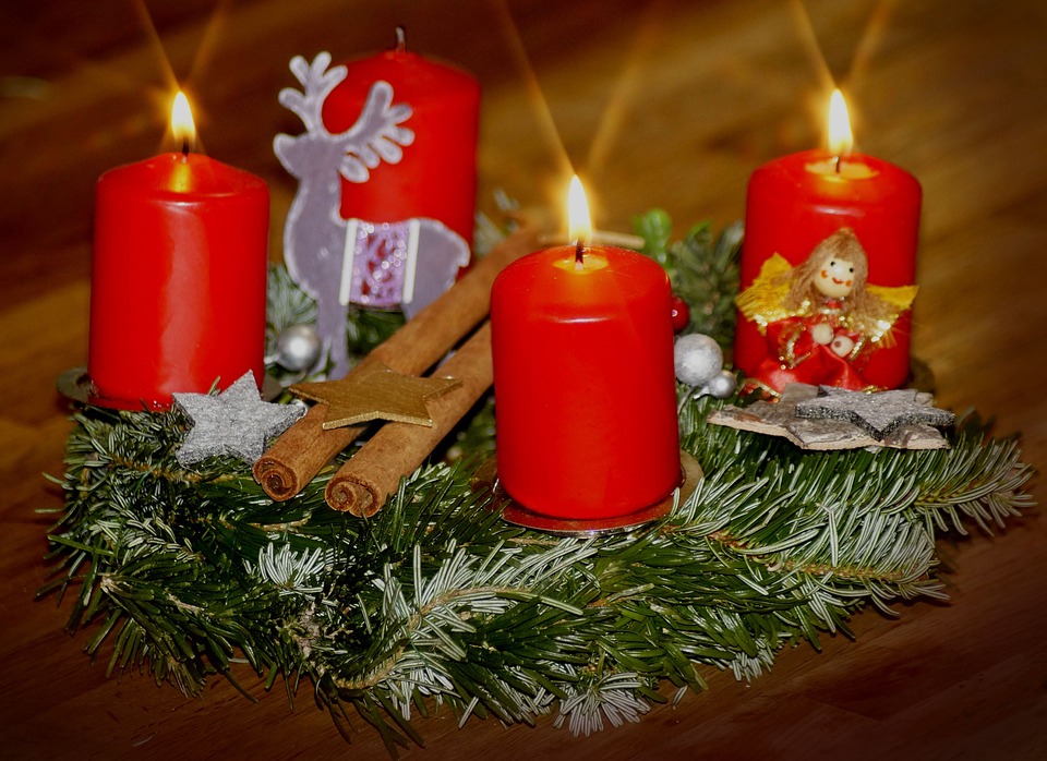 Samstagstreff: „Wir winden einen Adventskranz“